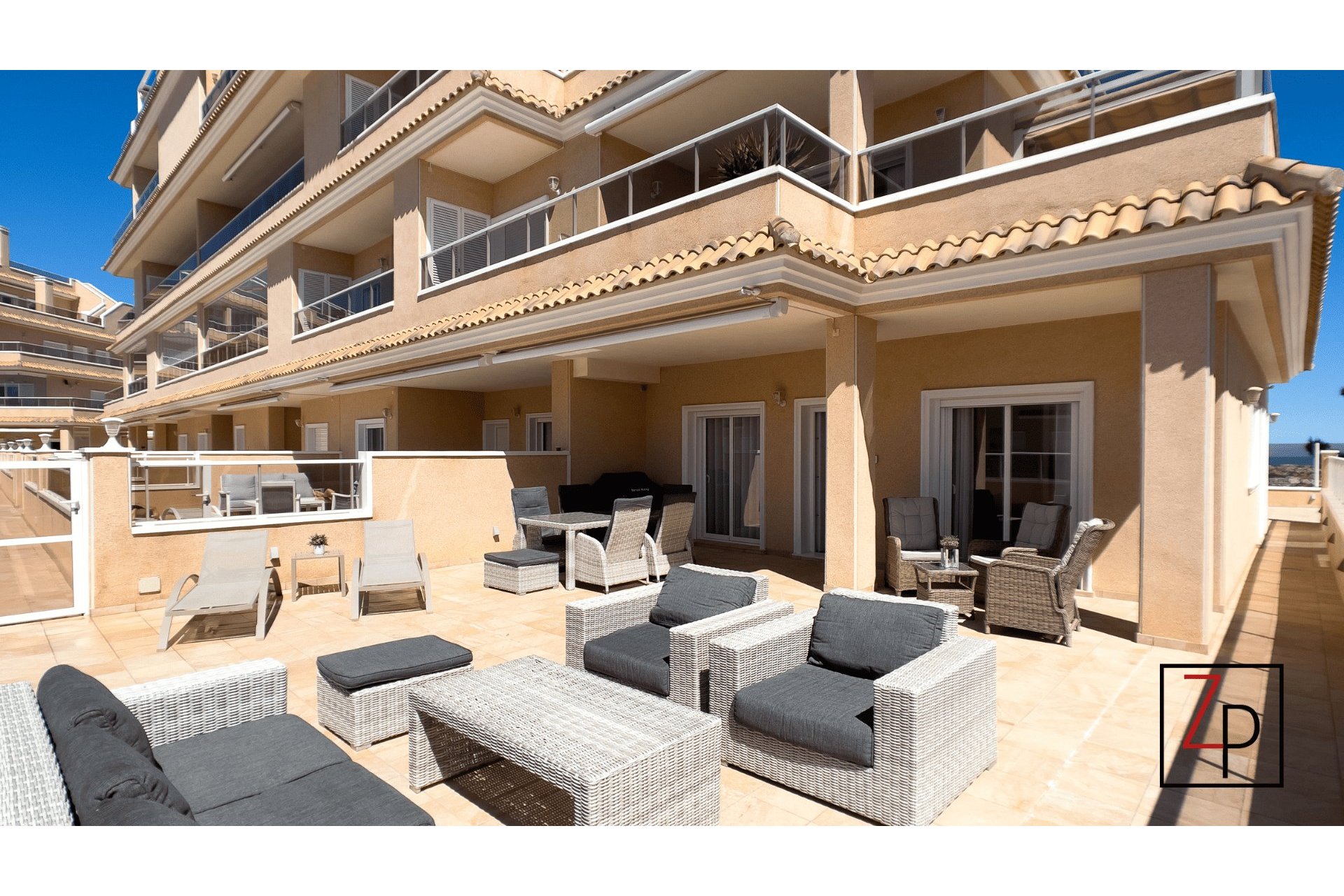 Reventa - Apartamento planta baja -
Orihuela Costa - Villamartín
