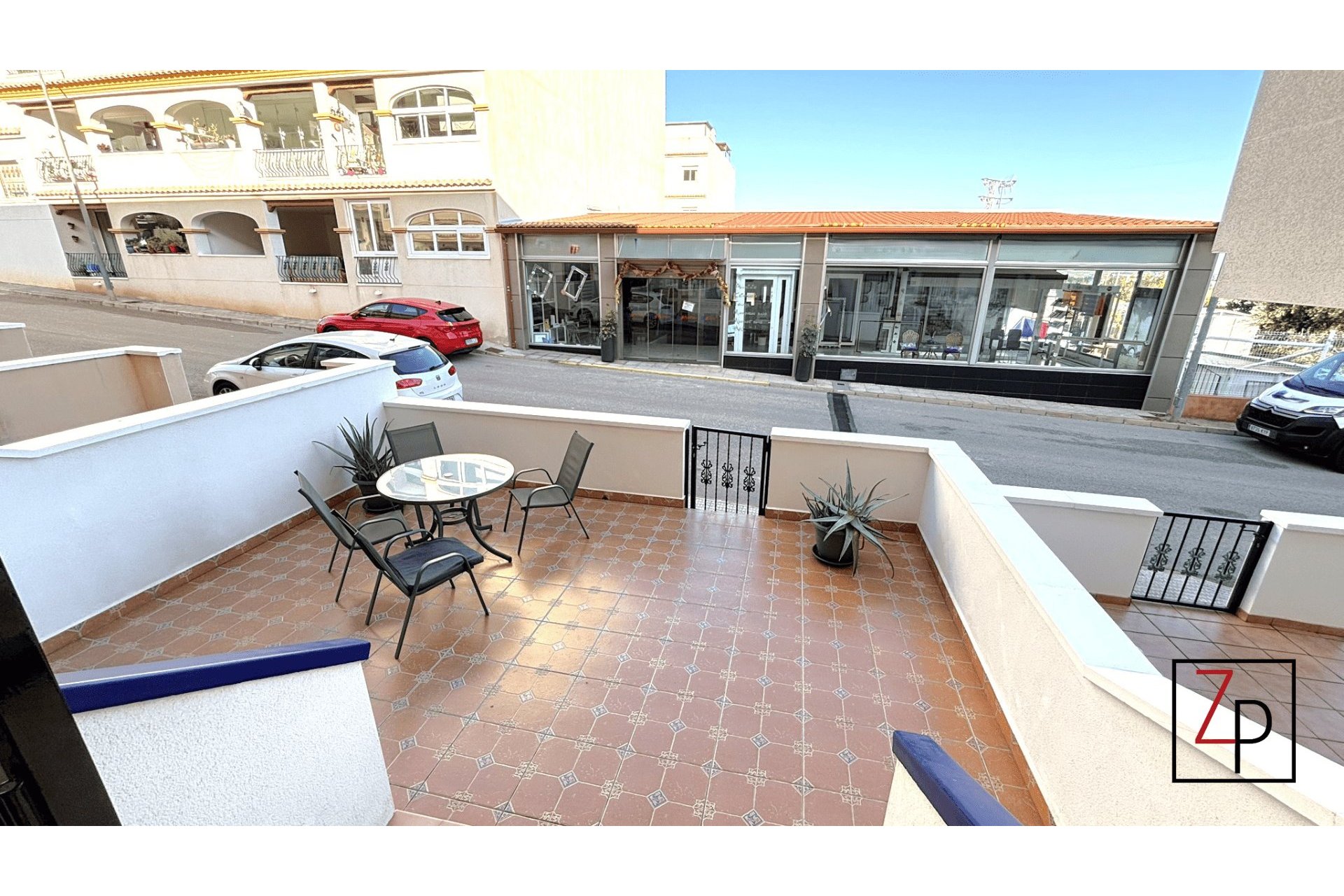 Reventa - Apartamento planta baja -
San Miguel de Salinas - Pueblo