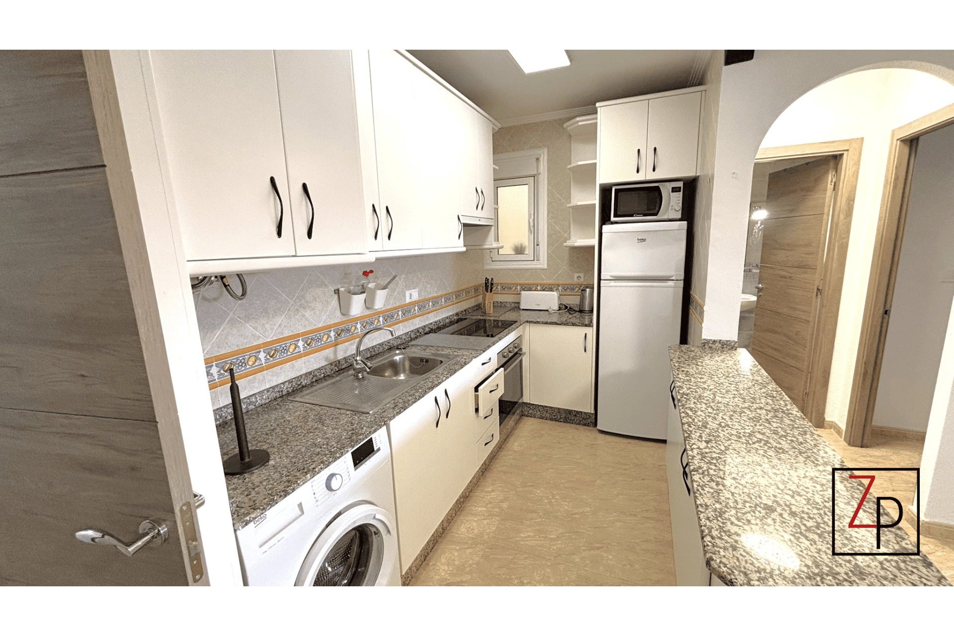 Reventa - Apartamento planta baja -
San Miguel de Salinas - Pueblo