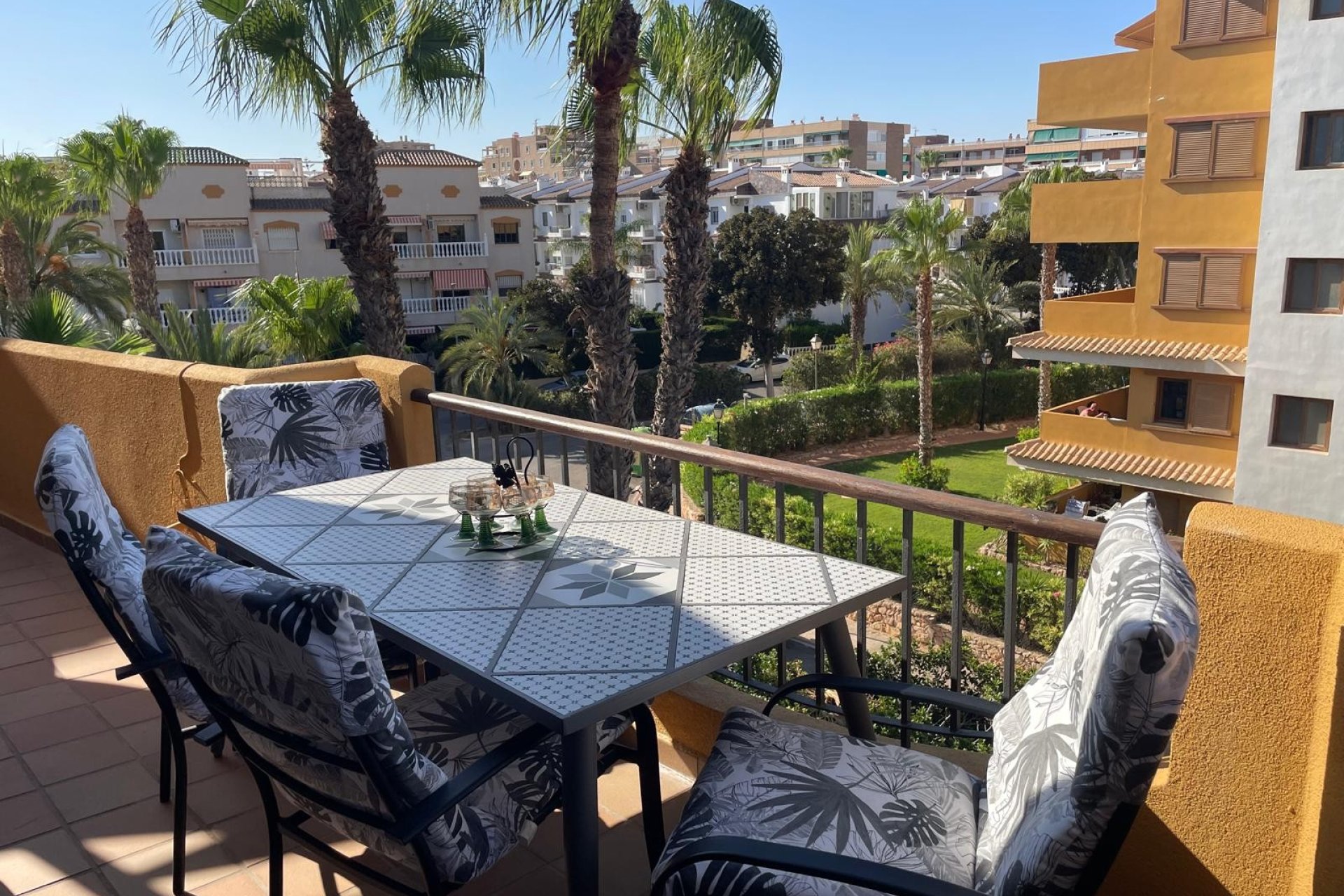 Reventa - Apartamento -
Punta Prima