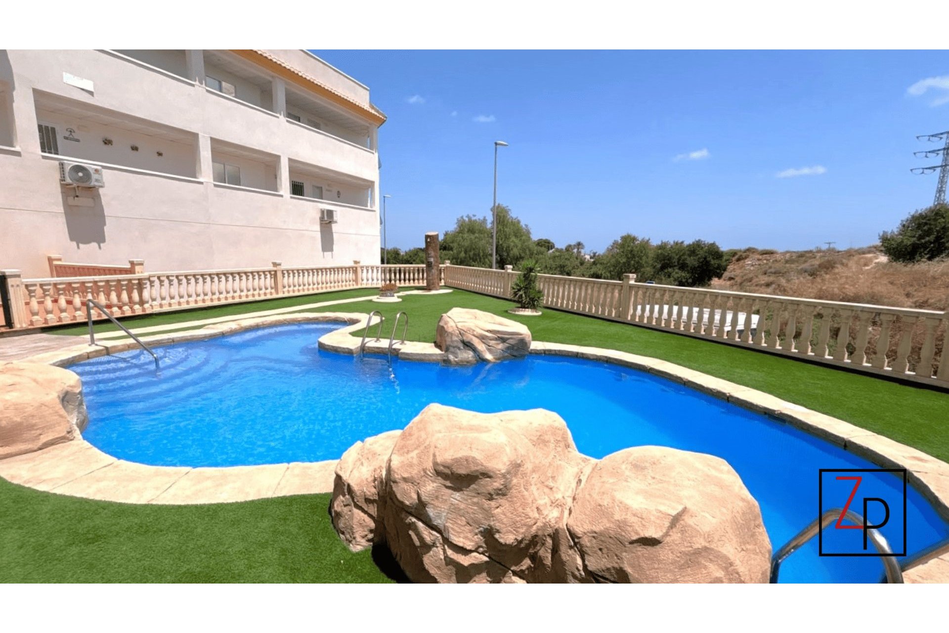 Reventa - Apartamento -
San Miguel de Salinas - Pueblo