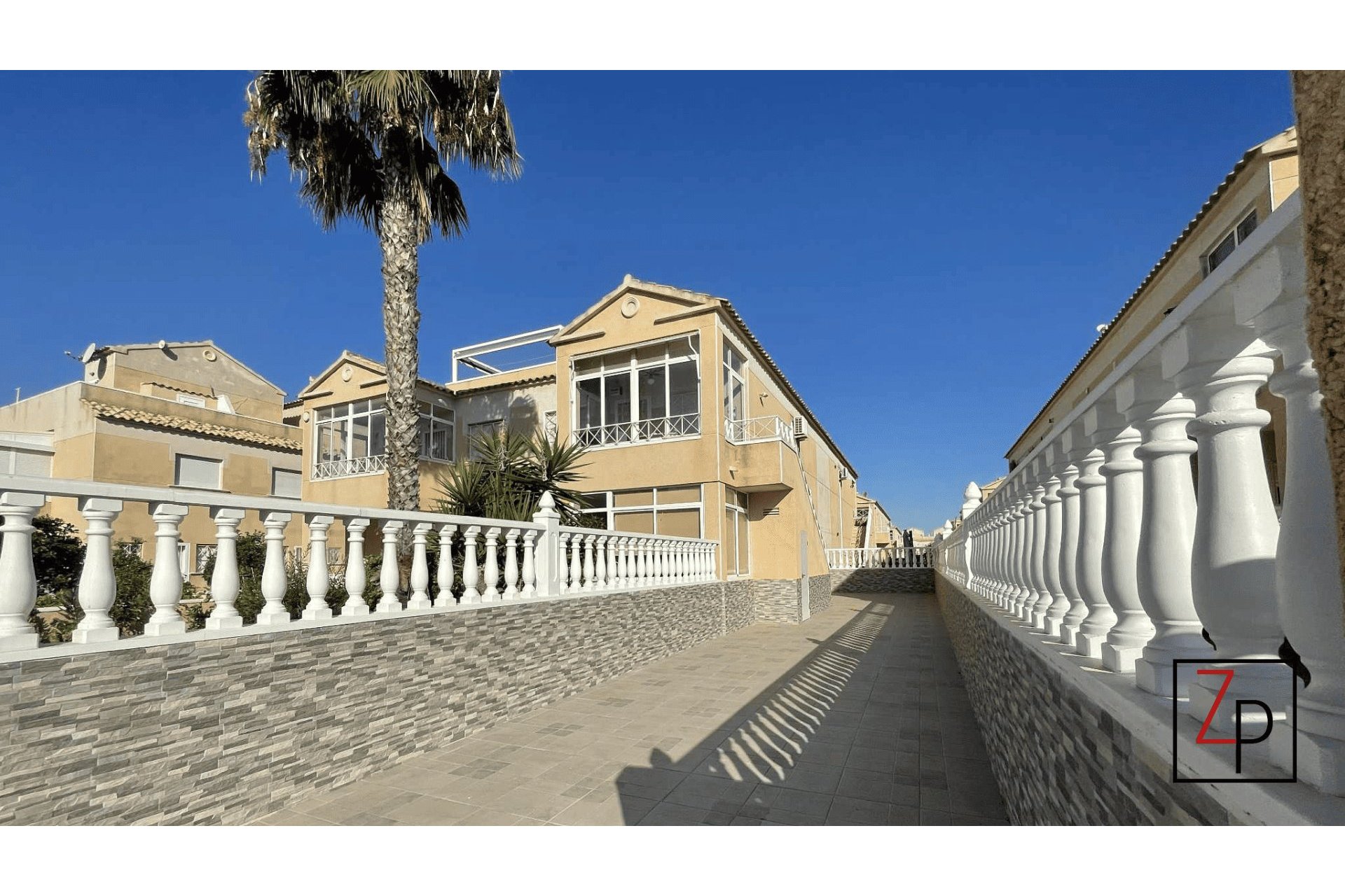 Reventa - Apartamento -
Torrevieja - Baños de Europa