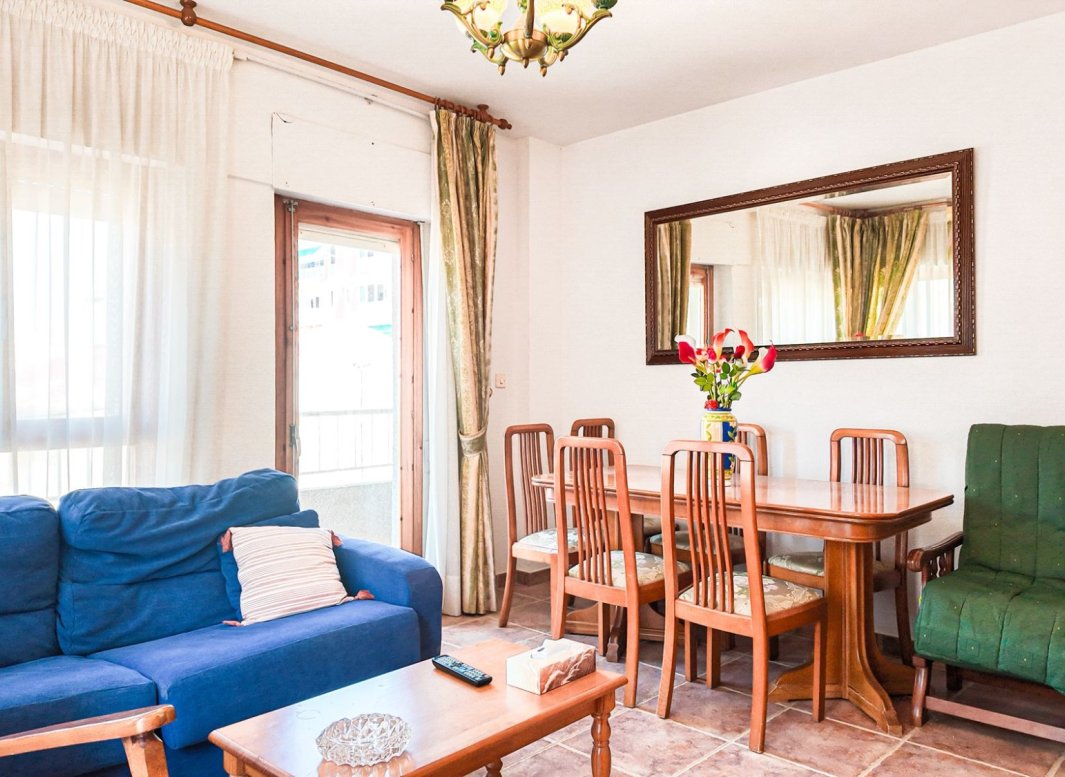 Reventa - Apartamento -
Torrevieja - El Acequión - Los Náufragos