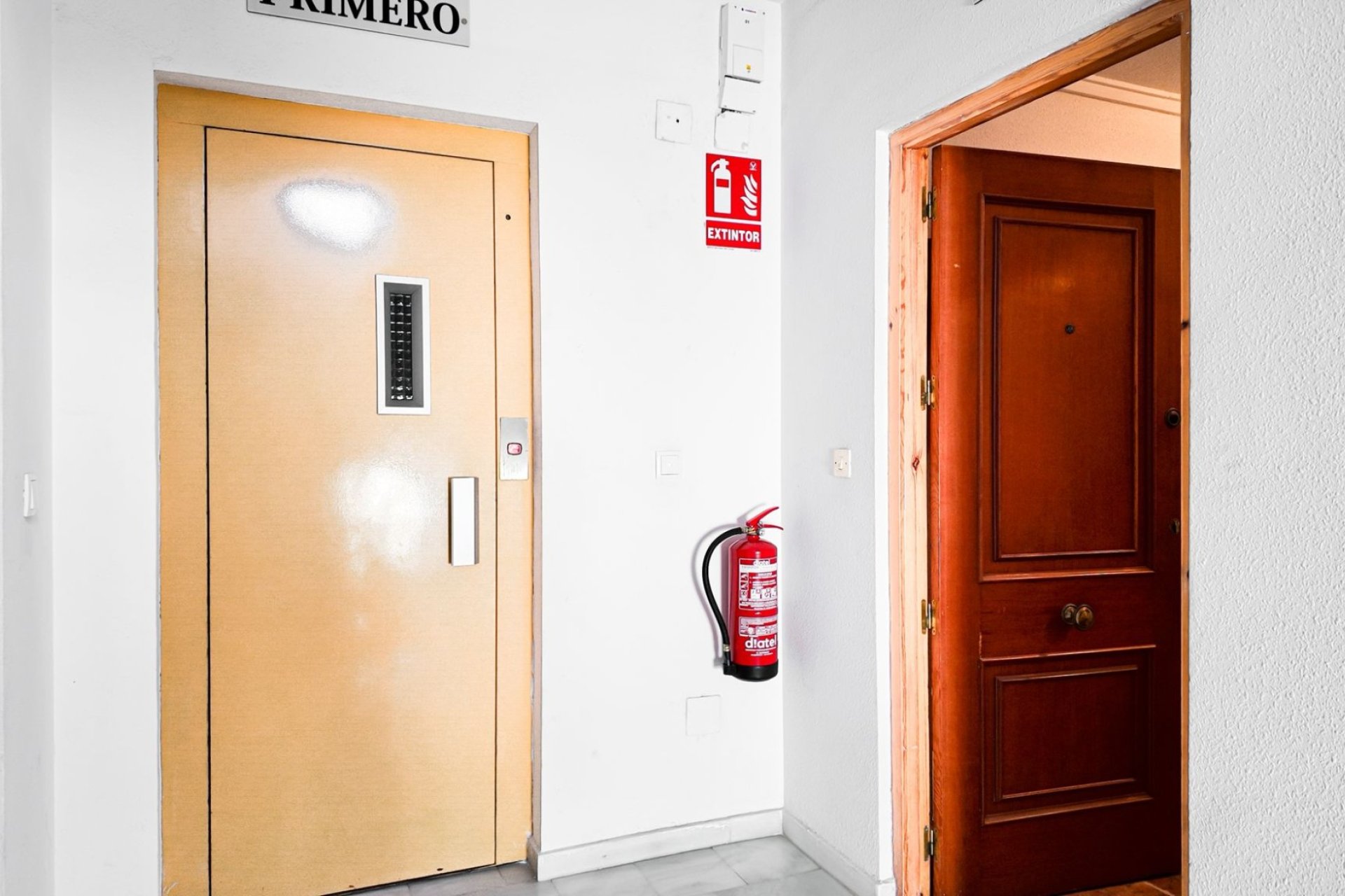 Reventa - Apartamento -
Torrevieja - El Acequión - Los Náufragos