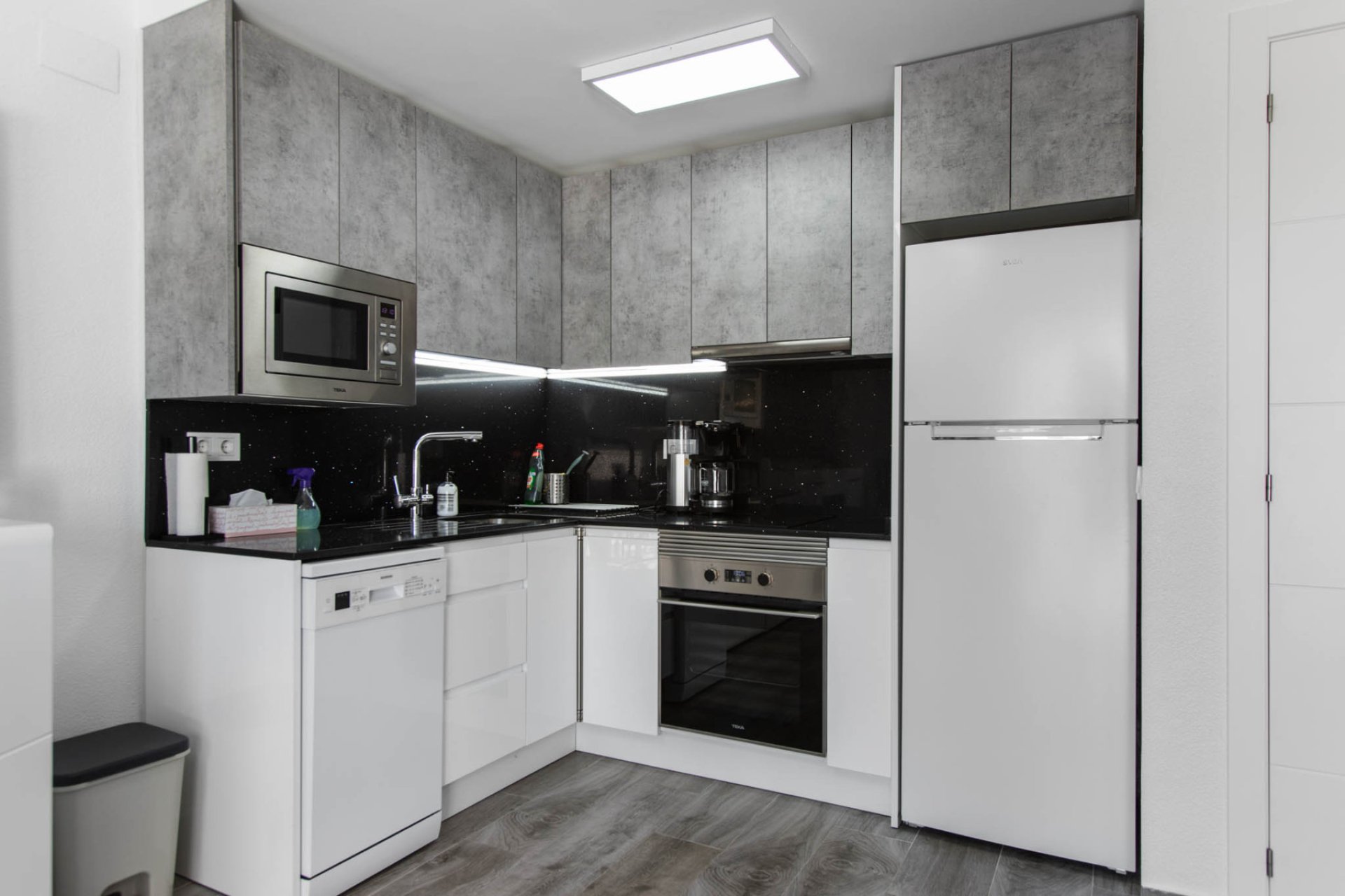 Reventa - Apartamento -
Torrevieja - Lago Jardin