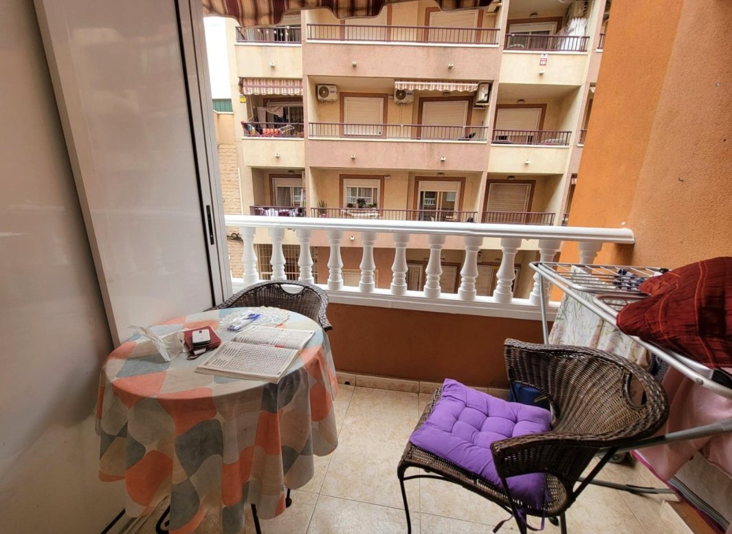 Reventa - Apartamento -
Torrevieja - Parque de las Naciones