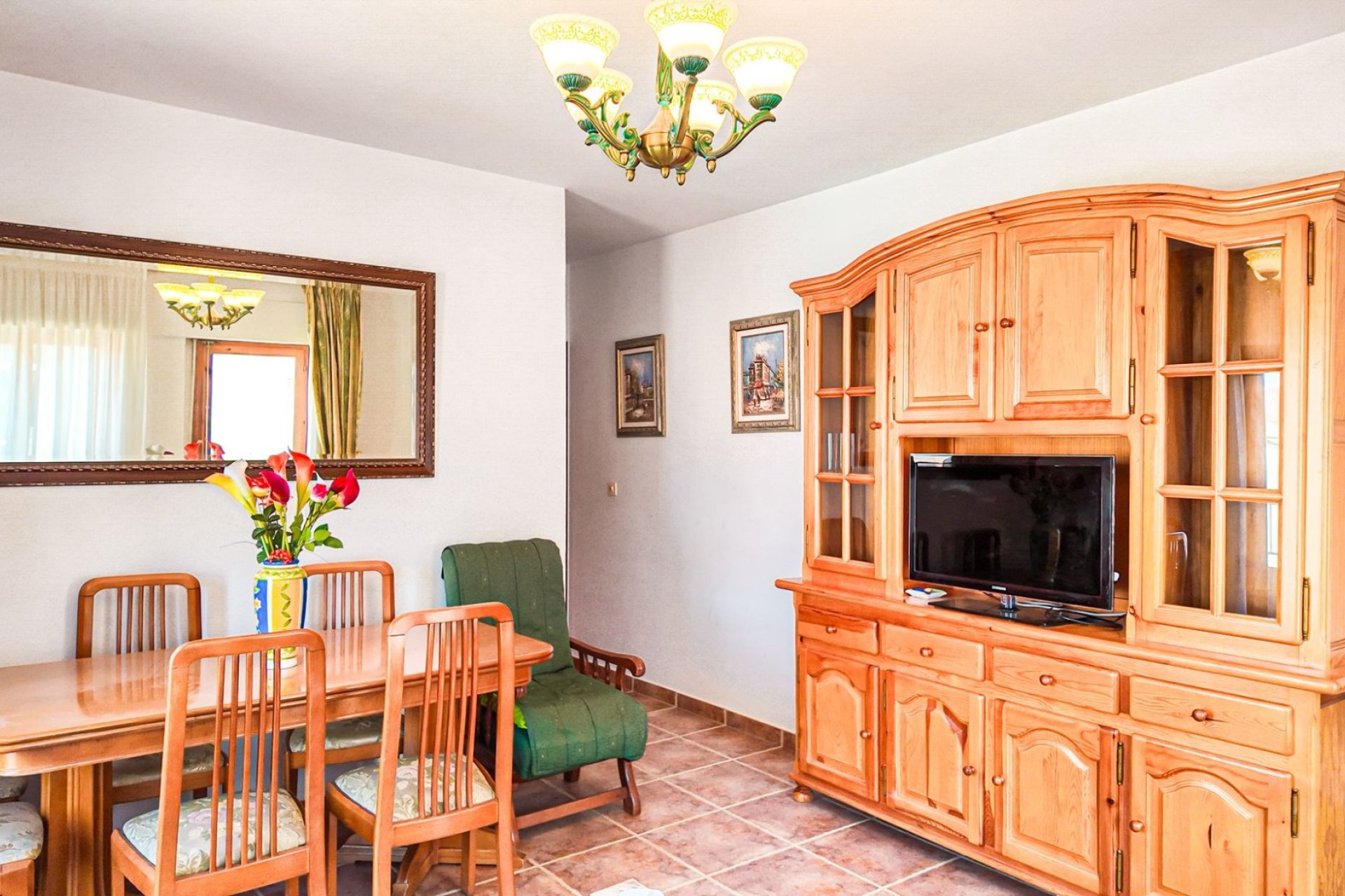 Reventa - Apartamento -
Torrevieja - Playa Los Naufragos