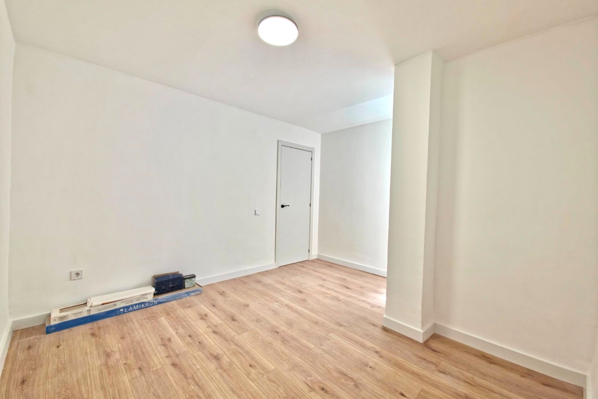 Reventa - Apartamento -
Torrevieja - Playa Los Naufragos