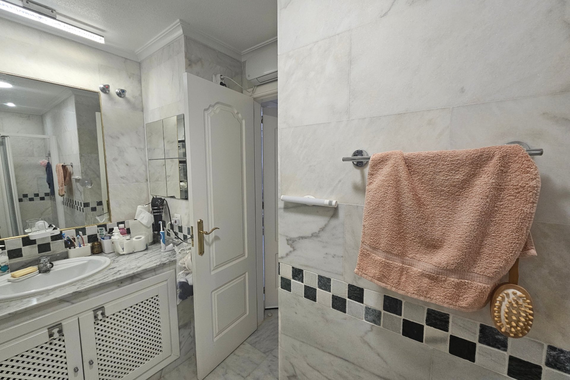 Reventa - Apartamento -
Villamartín - PAU 8