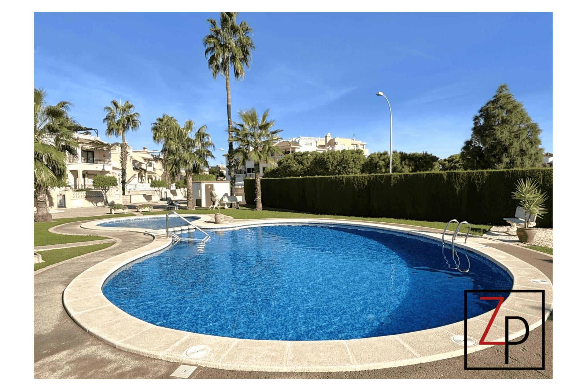 Reventa - Bungalow -
Orihuela Costa - Playa Flamenca Norte
