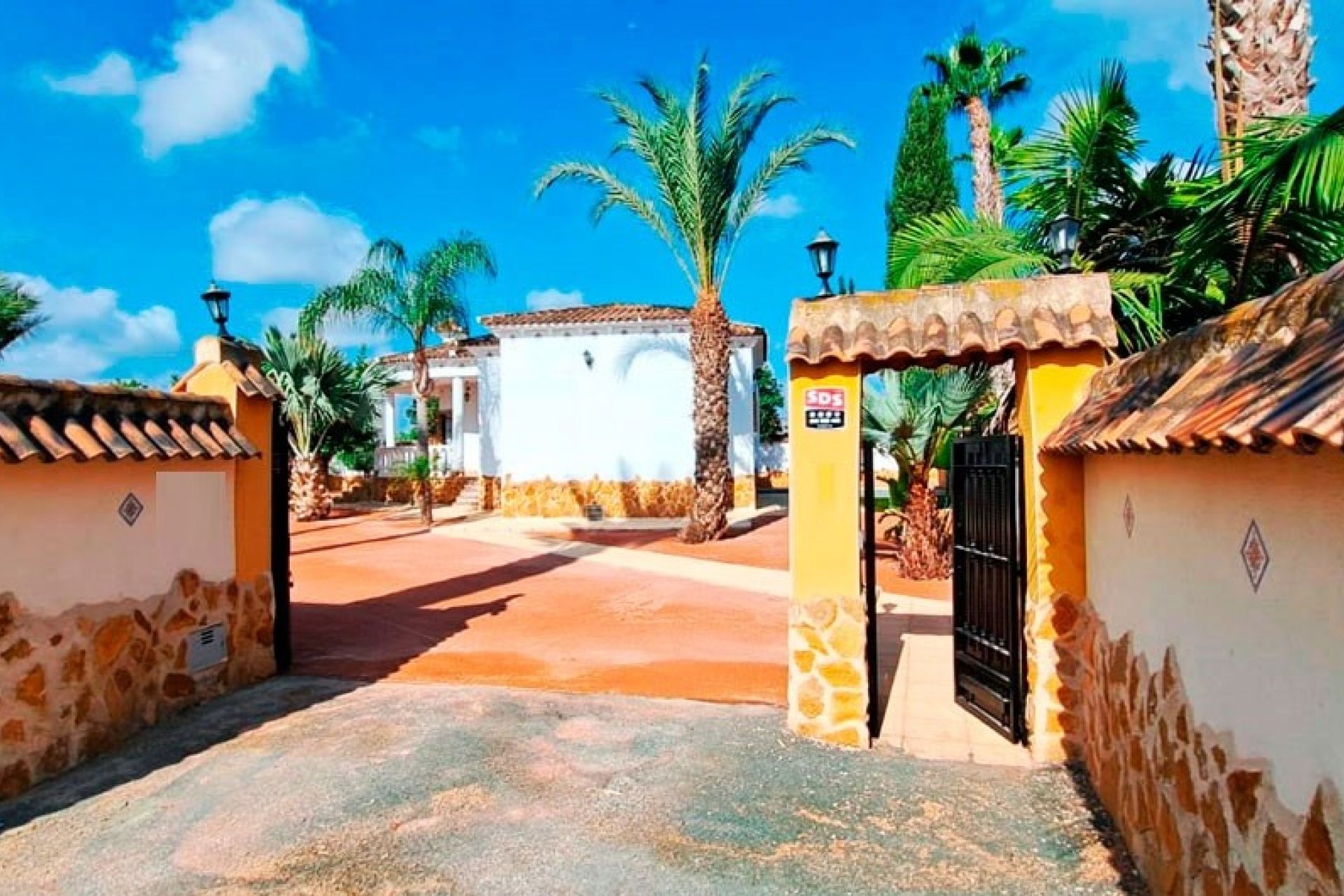 Reventa - Casa de campo -
Catral - Catral - Country