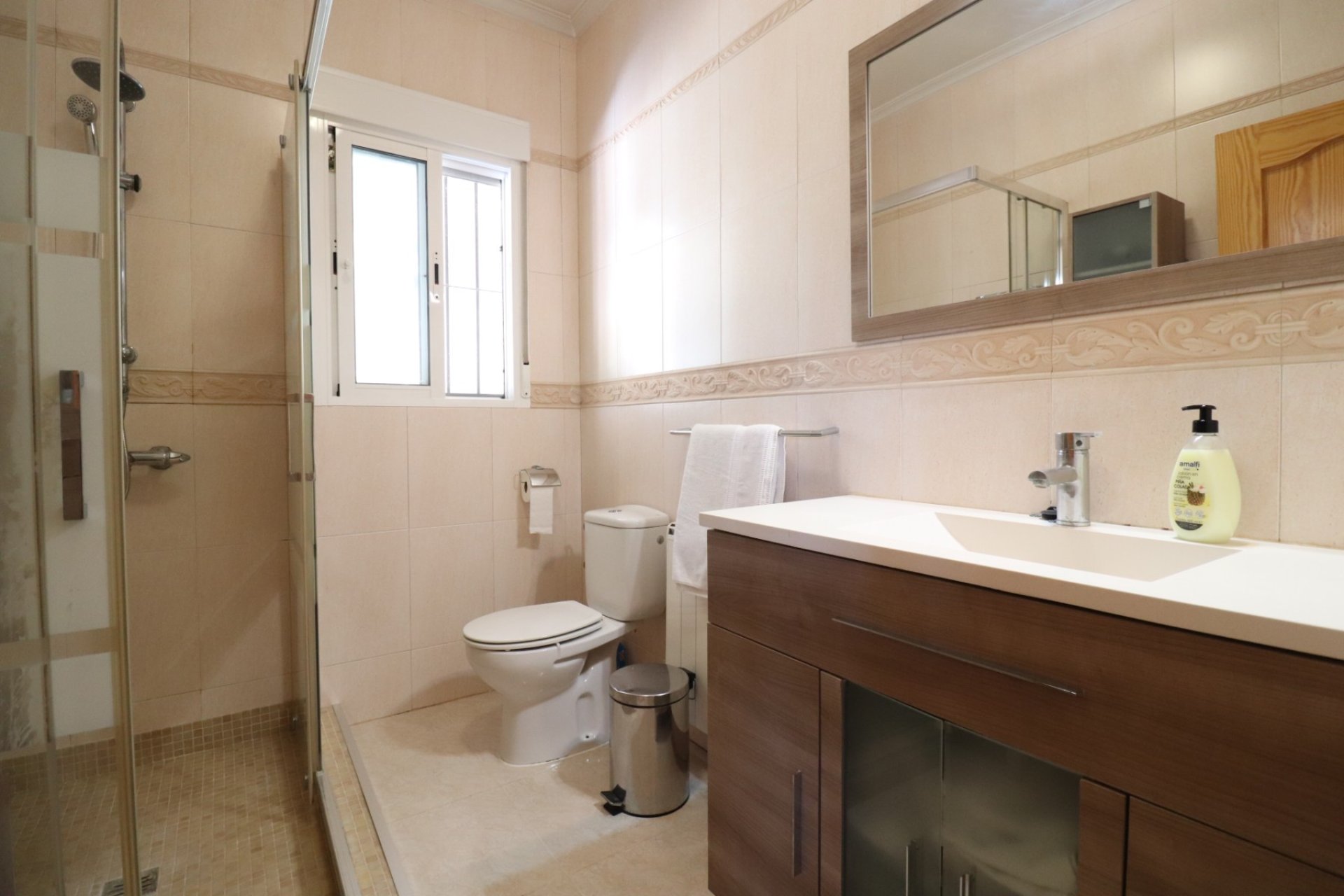 Reventa - Casa de campo -
Catral