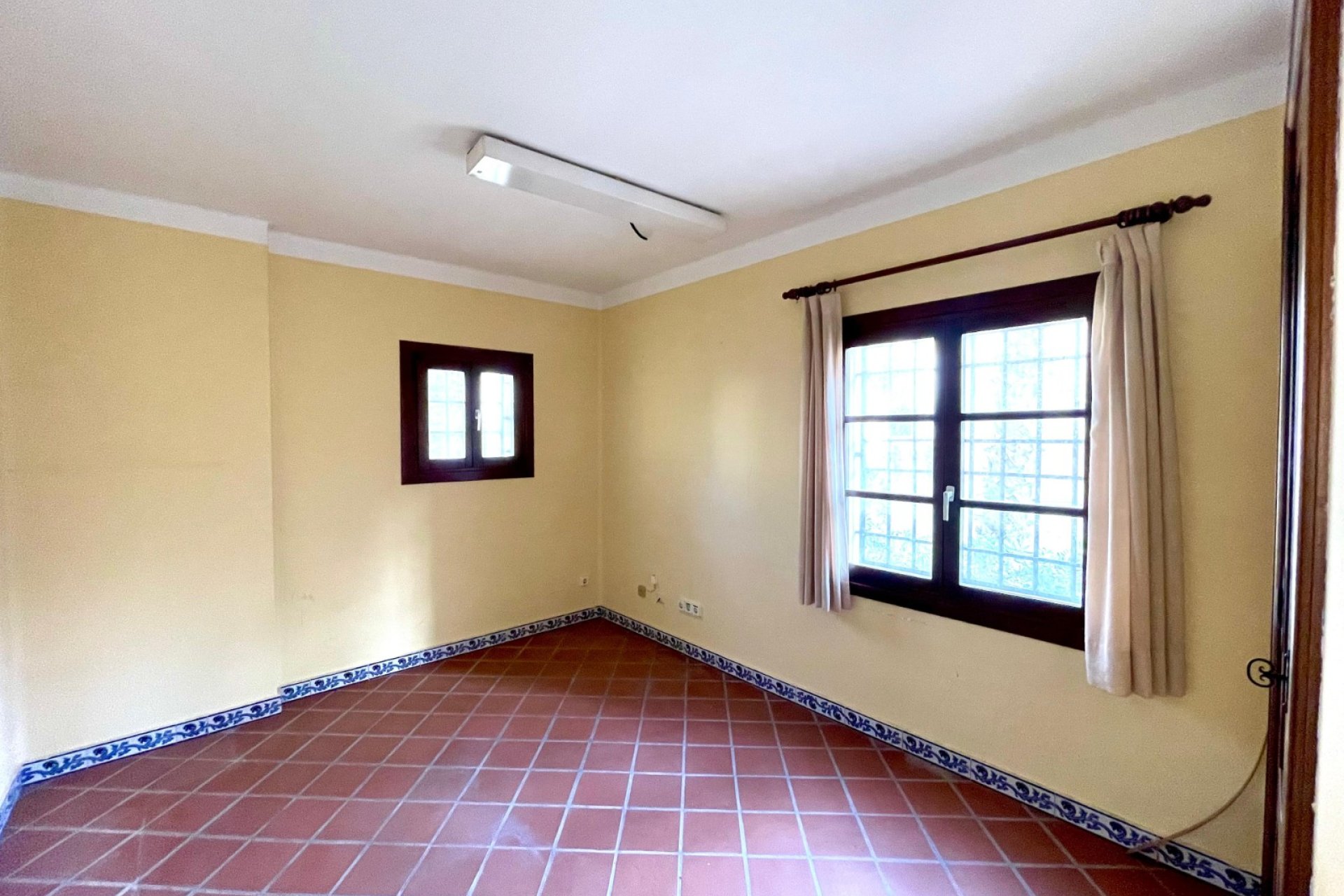 Reventa - Comercial -
Torrevieja - Playa Los Locos