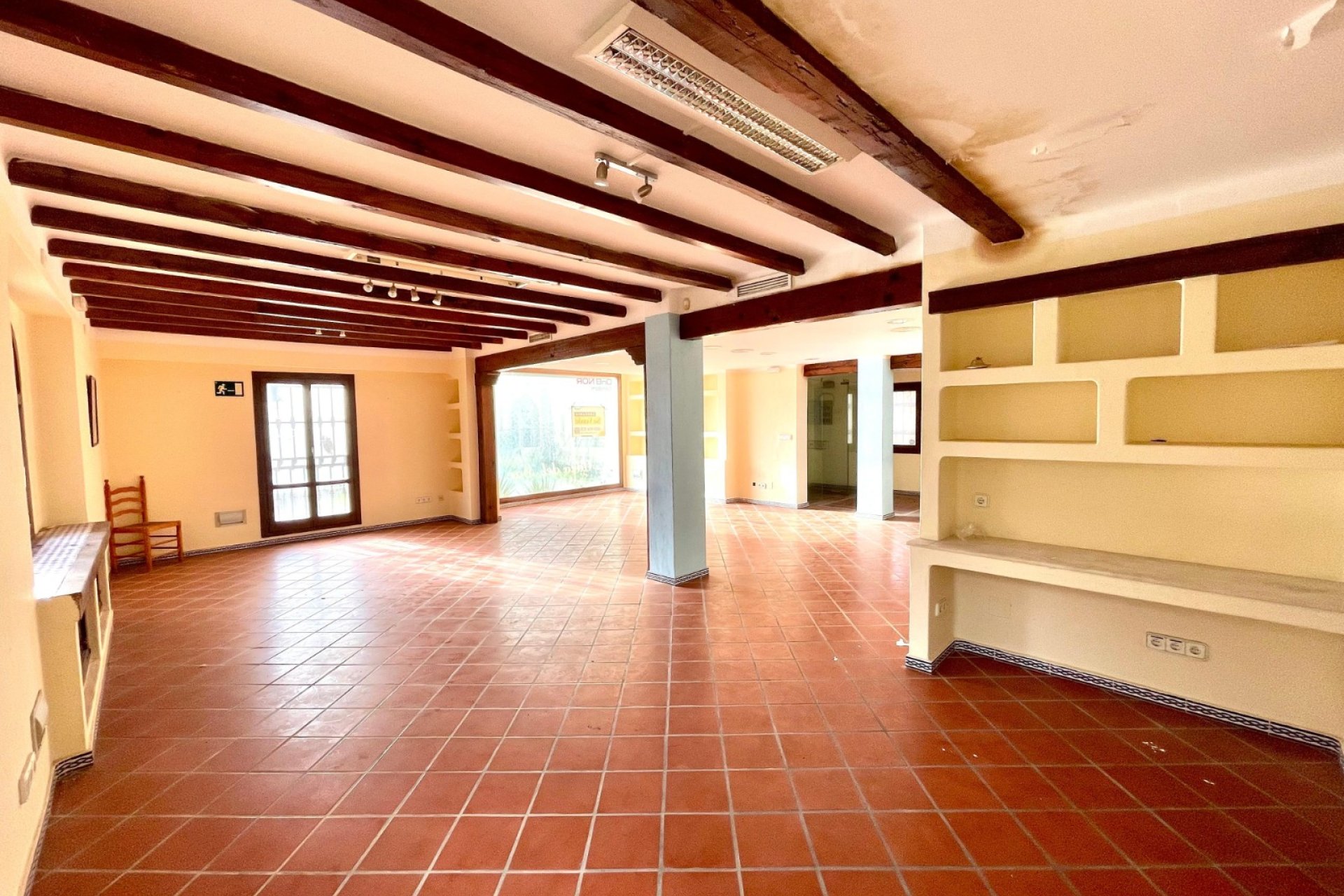 Reventa - Comercial -
Torrevieja - Playa Los Locos