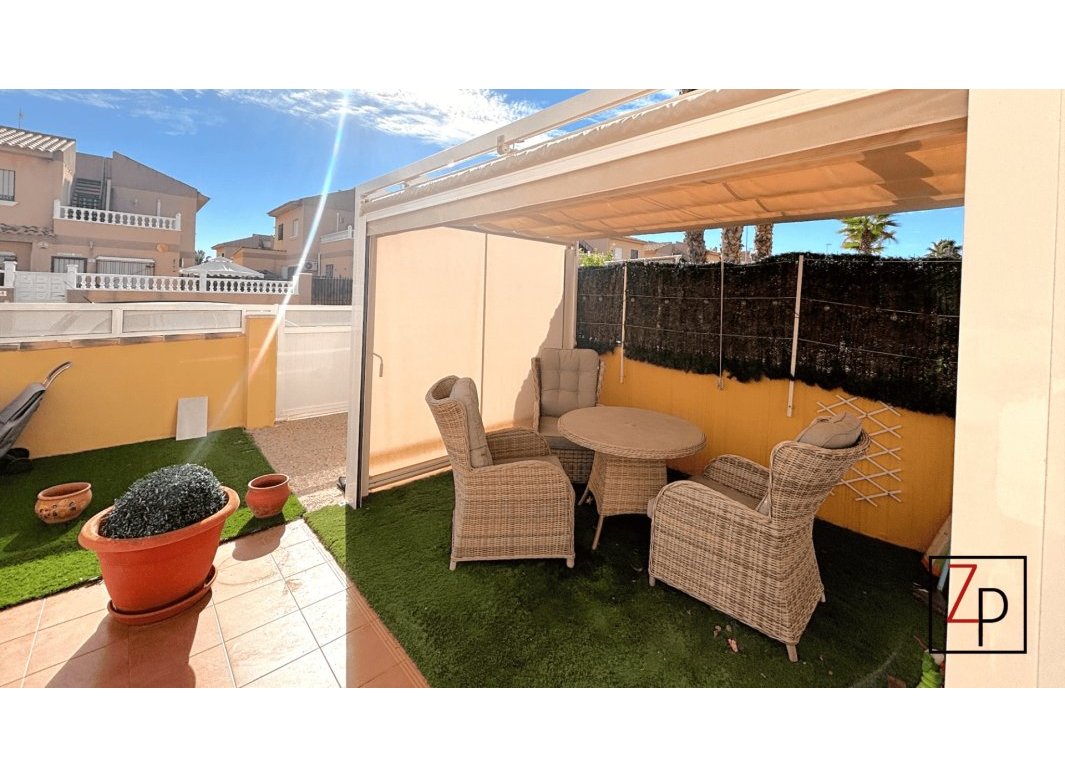 Reventa - Quad House -
Villamartín - PAU 8