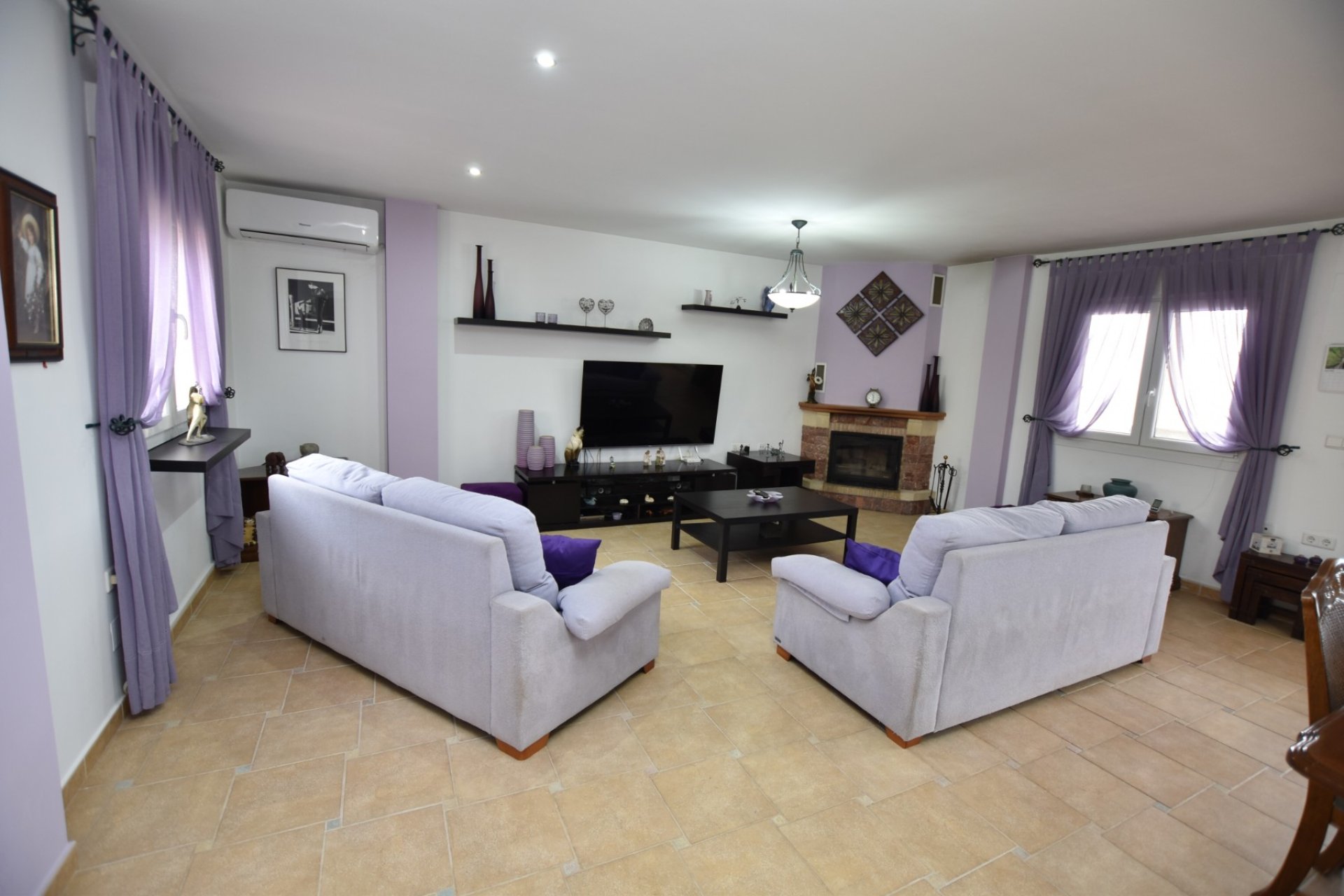 Reventa - Villa -
3409 - Montemar