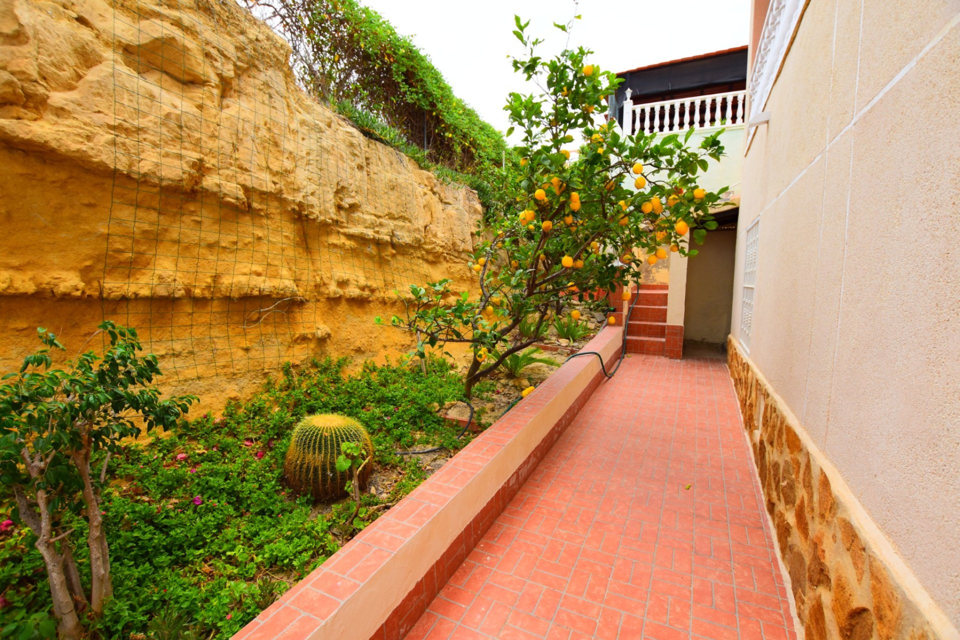 Reventa - Villa -
3409 - Montemar