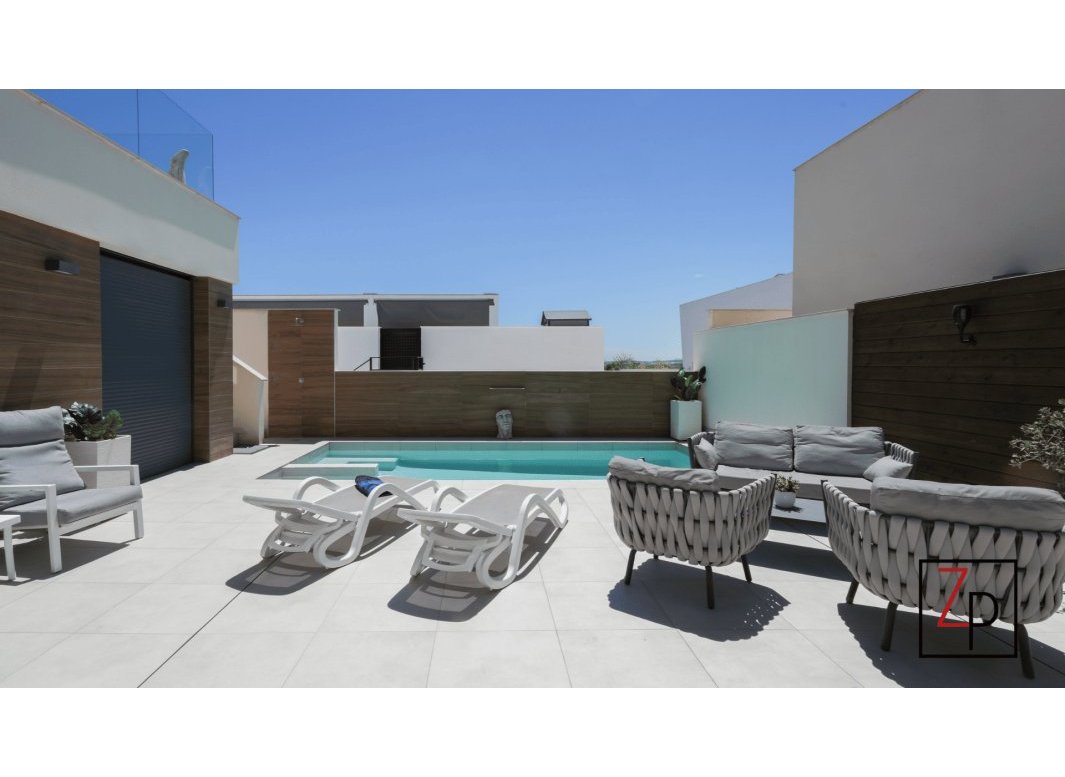 Reventa - Villa -
Benijofar - Pueblo