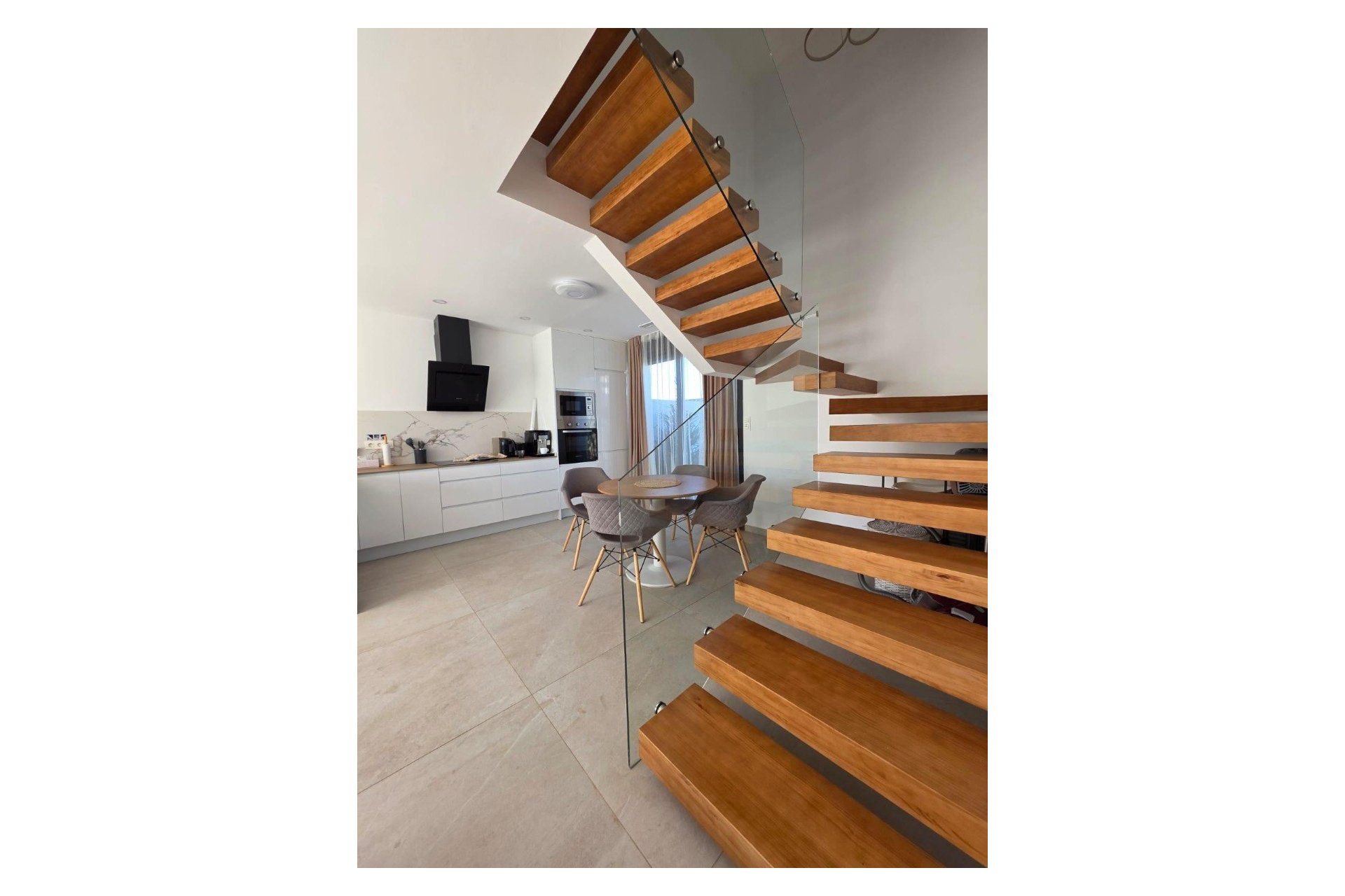 Reventa - Villa -
Benijofar