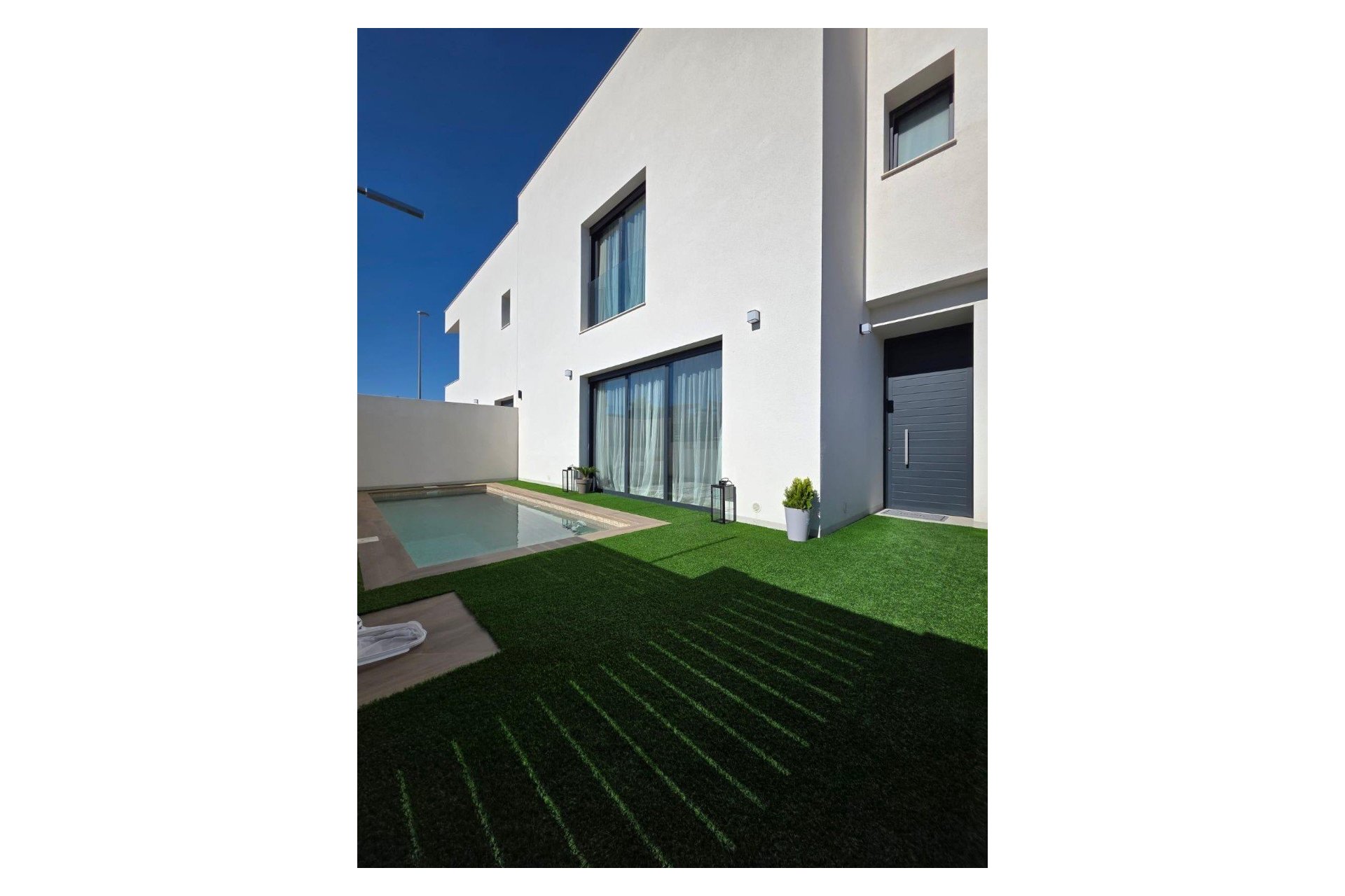 Reventa - Villa -
Benijofar