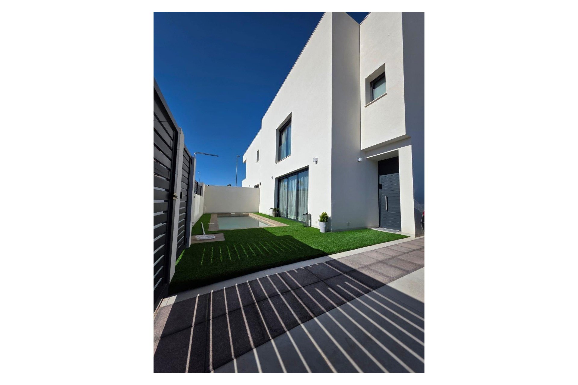 Reventa - Villa -
Benijofar