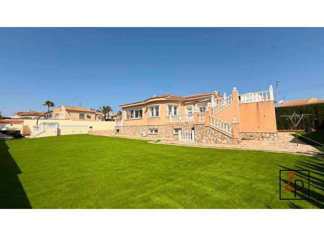 Reventa - Villa -
Ciudad Quesada