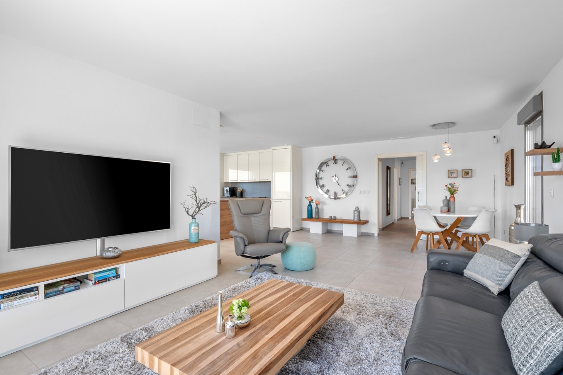 Reventa - Villa -
La Marina
