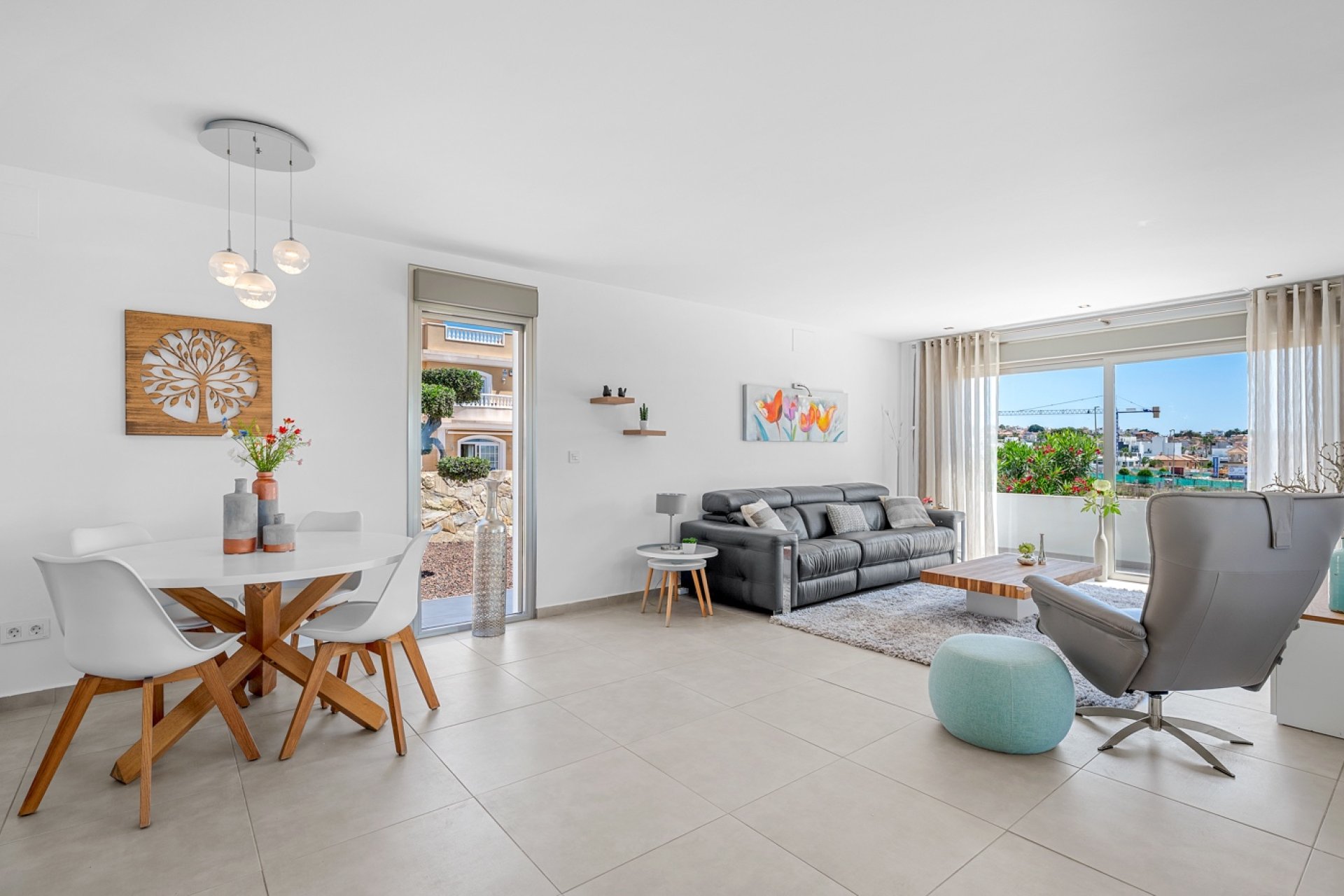 Reventa - Villa -
La Marina