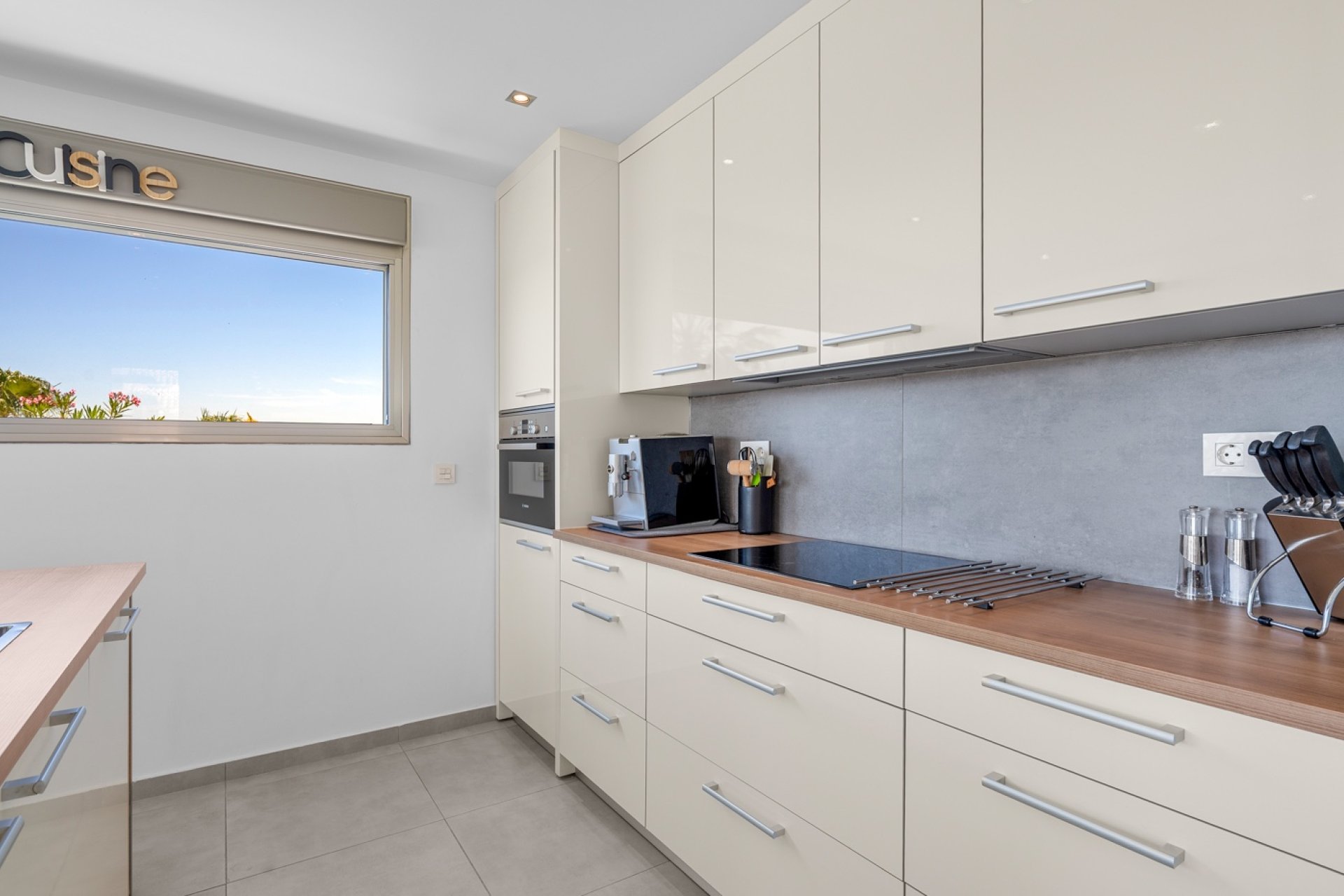 Reventa - Villa -
La Marina