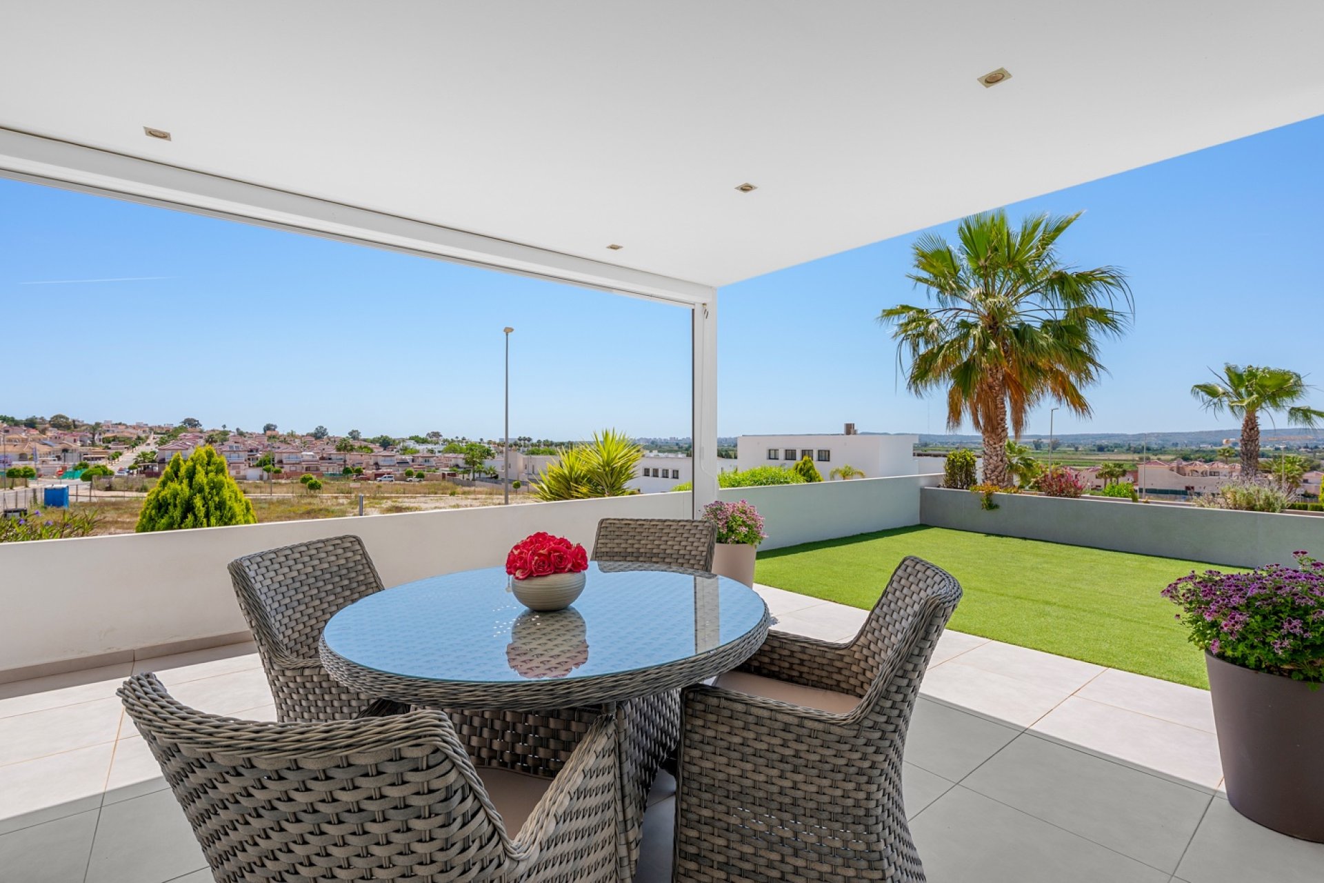 Reventa - Villa -
La Marina