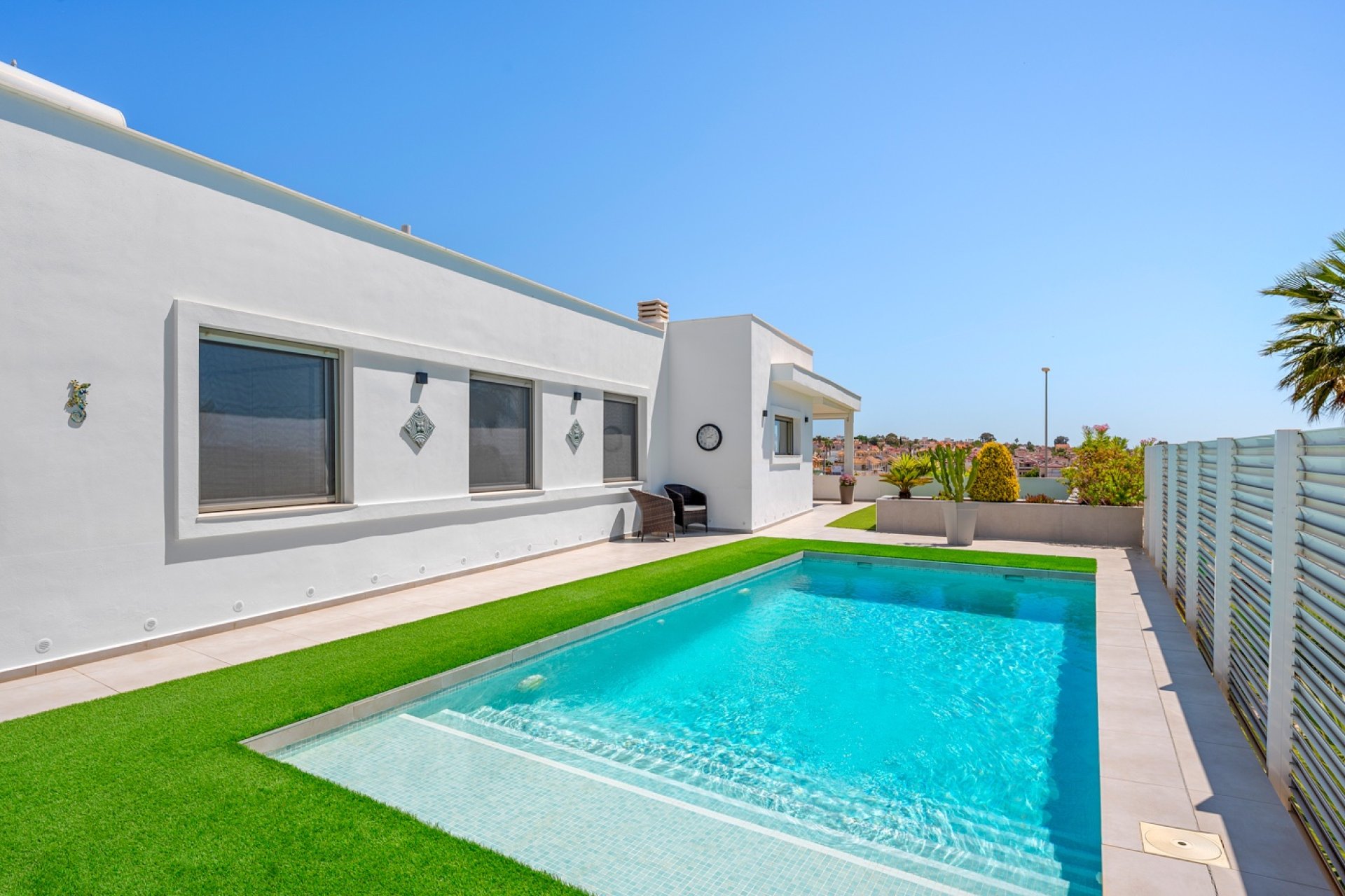 Reventa - Villa -
La Marina