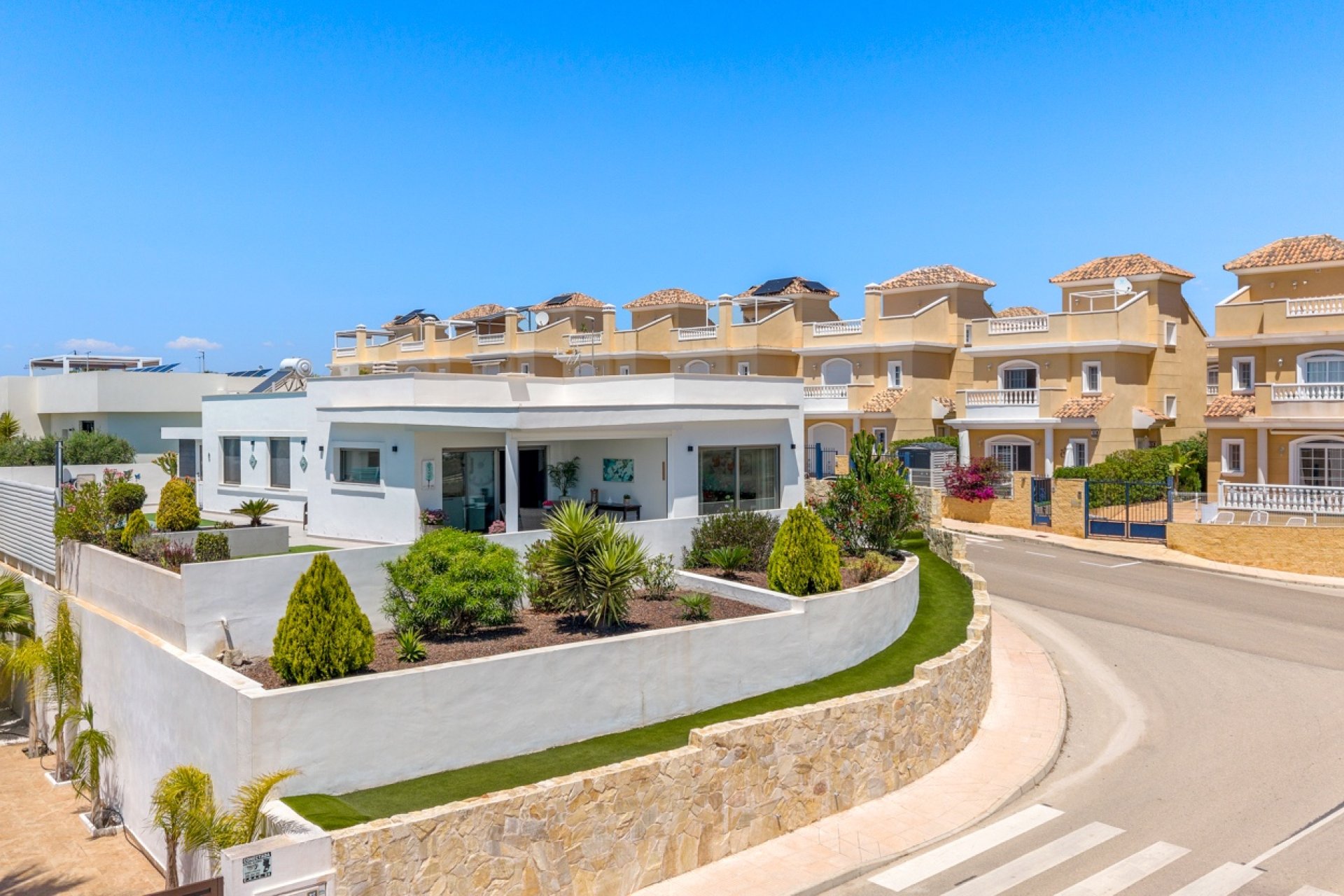 Reventa - Villa -
La Marina
