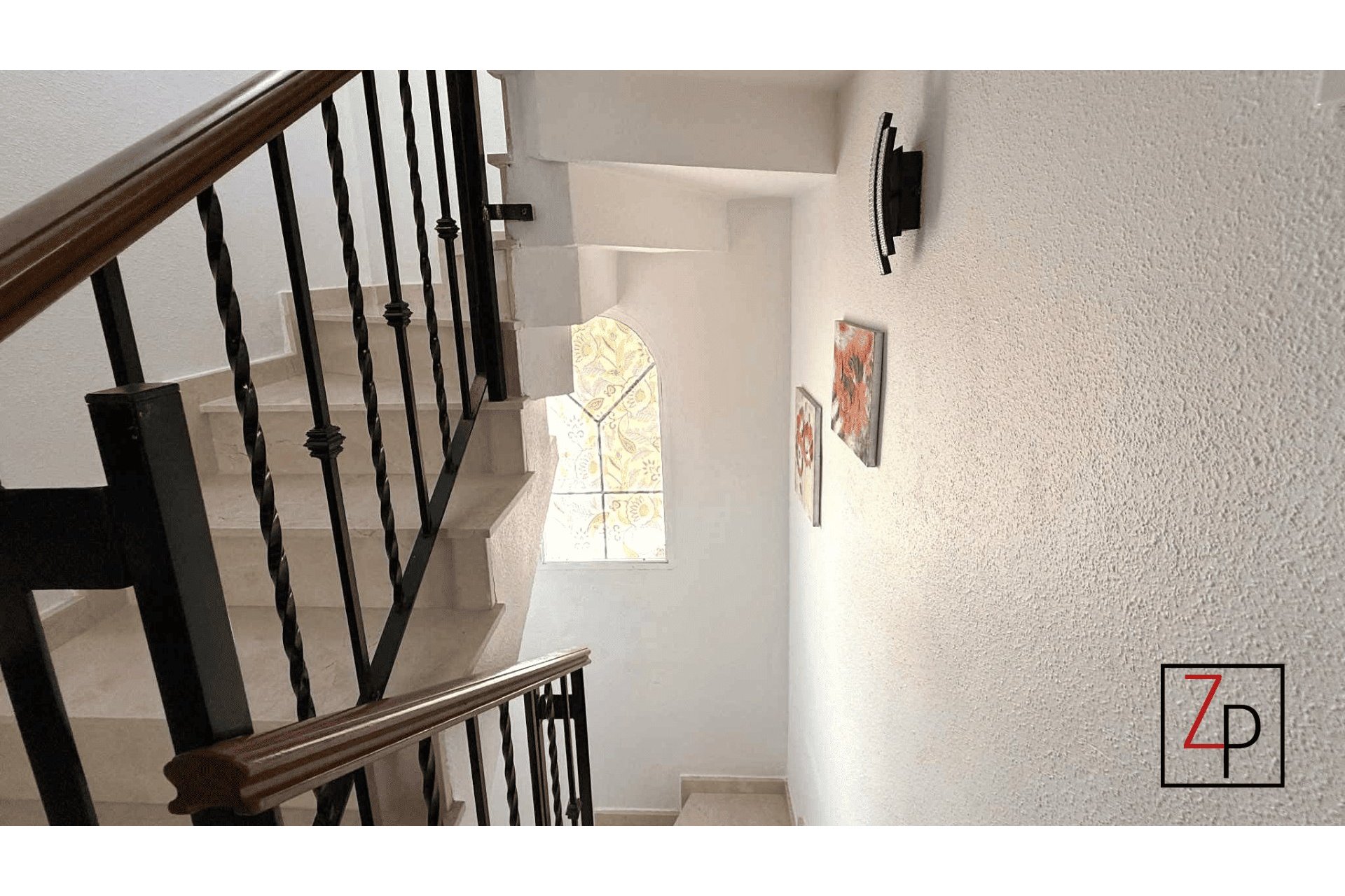 Reventa - Villa -
Los Montesinos - La Herrada