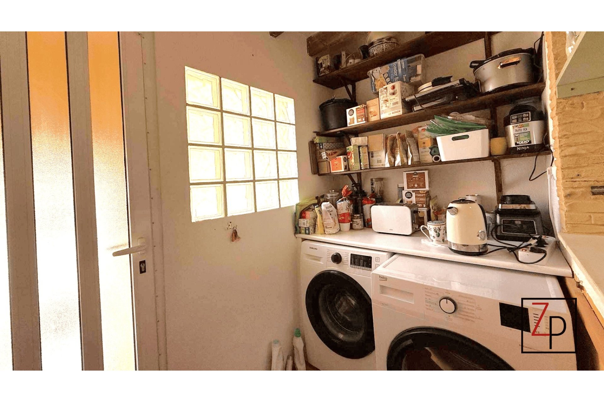 Reventa - Villa -
Los Montesinos - La Herrada