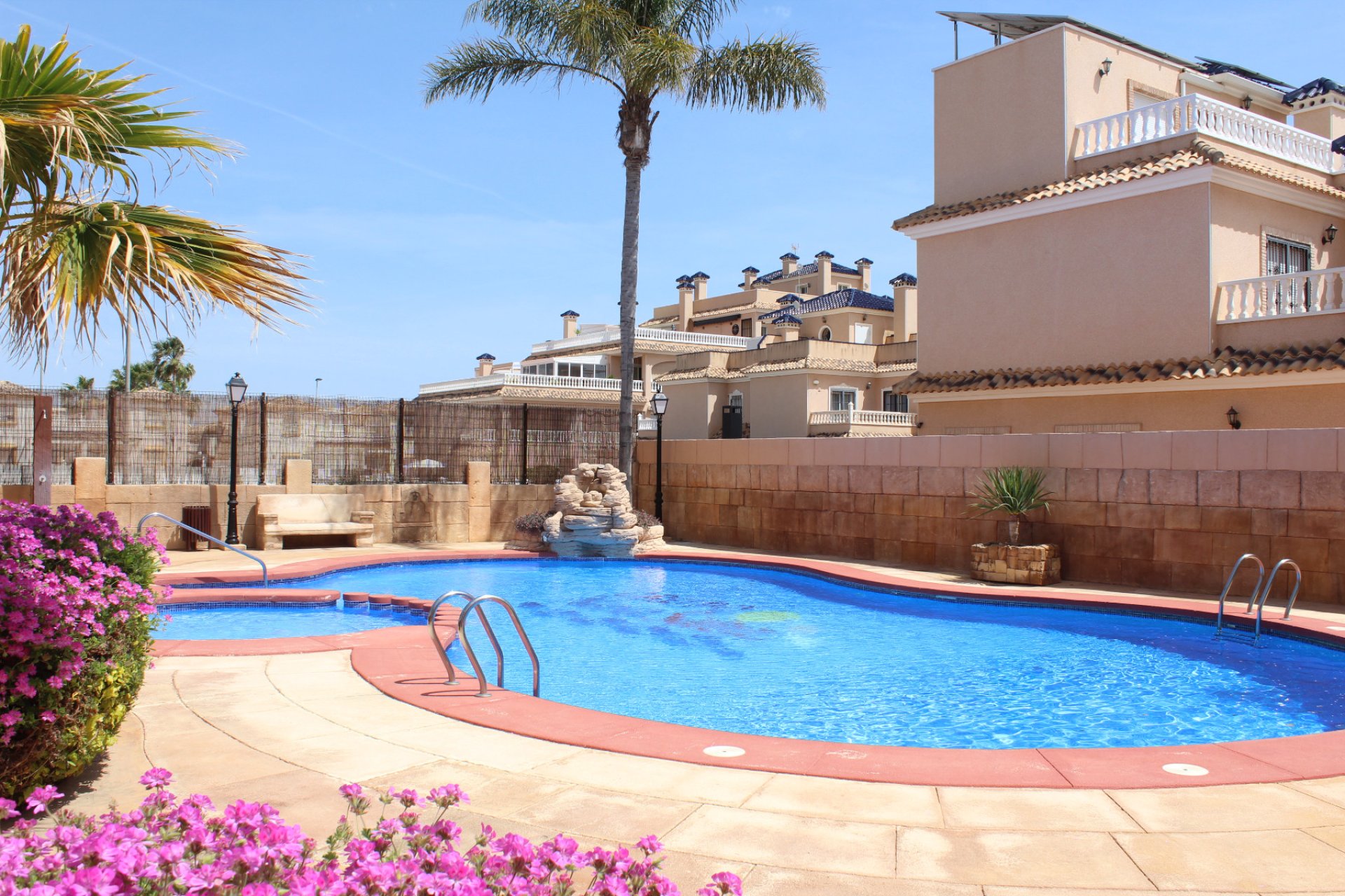 Reventa - Villa -
Orihuela Costa - Los Dolses