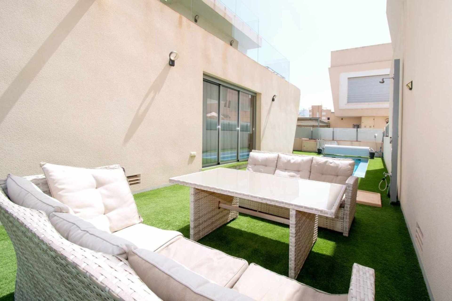 Reventa - Villa -
Orihuela Costa - Mil Palmeras