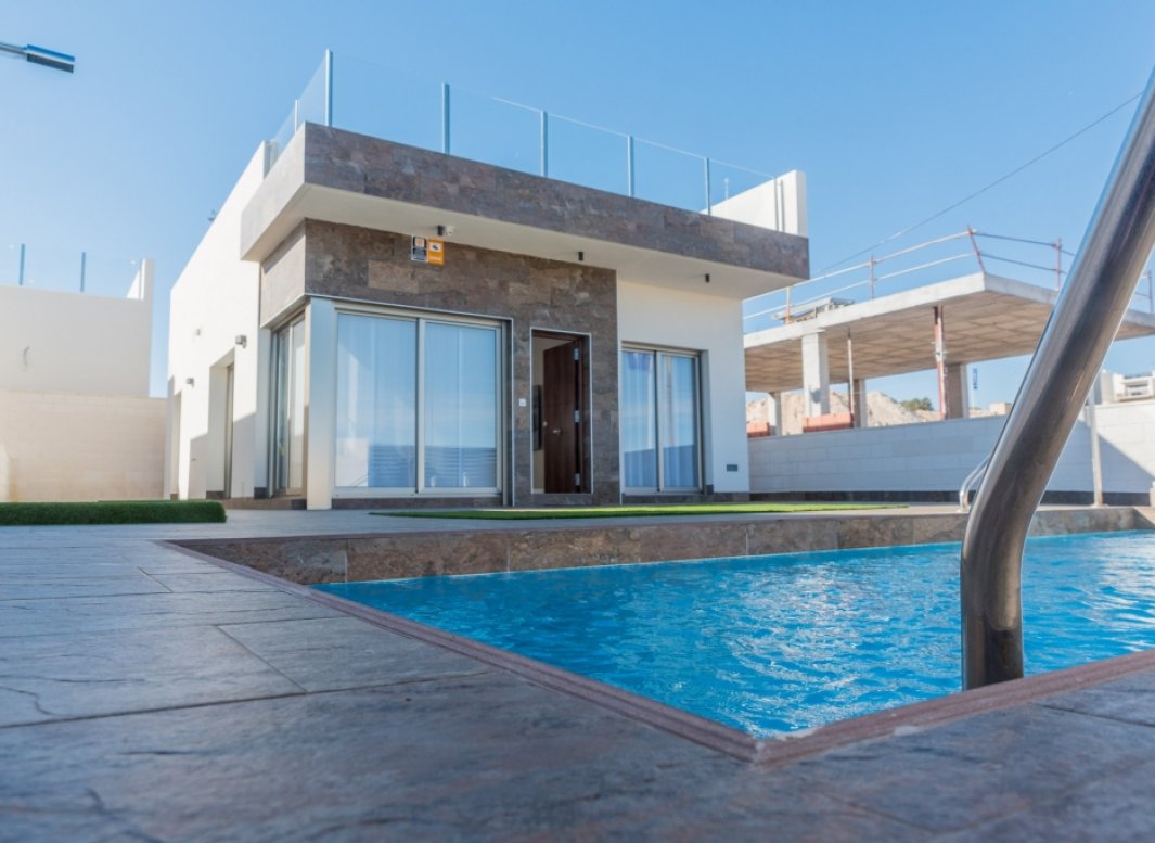 Reventa - Villa -
Orihuela Costa