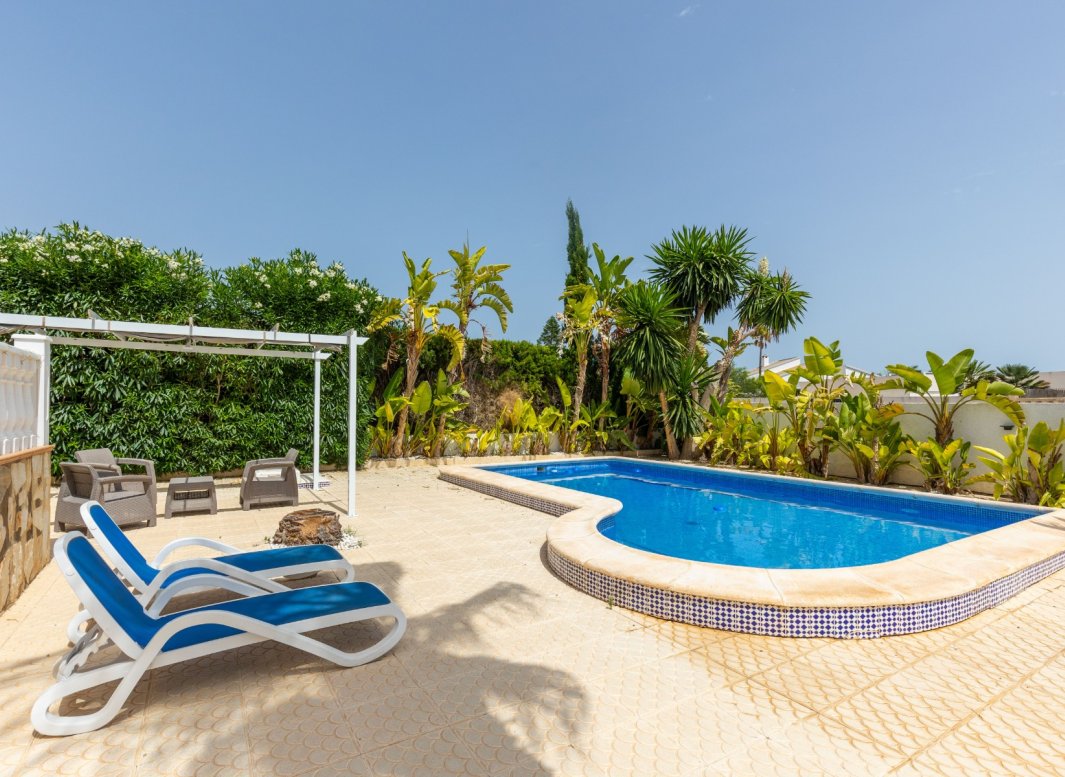 Reventa - Villa -
San Fulgencio - La Marina