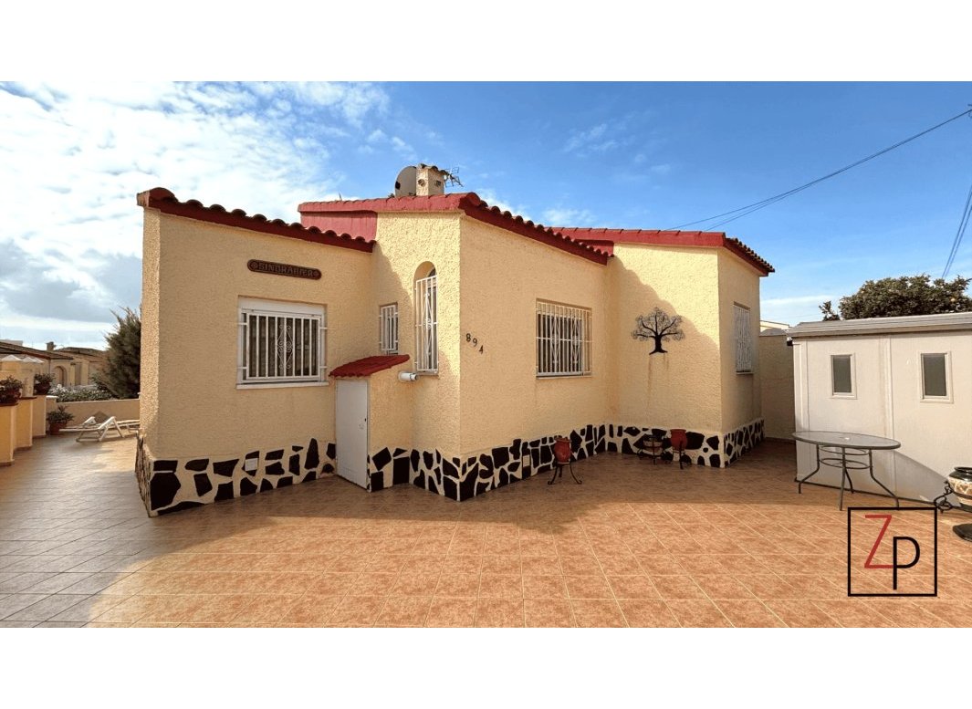 Reventa - Villa -
San Fulgencio - urb. La Marina