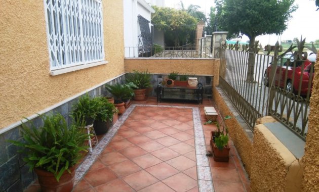 Townhouse - Resale - Almoradí -
                Almoradí