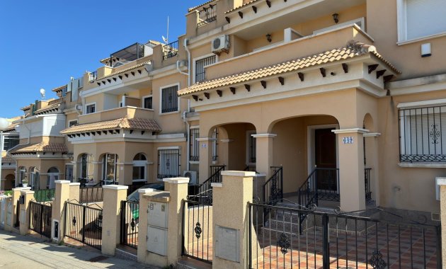 Townhouse - Resale - Orihuela Costa -
                Villamartín