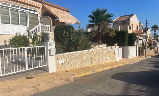 Townhouse - Resale - San Miguel de Salinas -
                San Miguel de Salinas