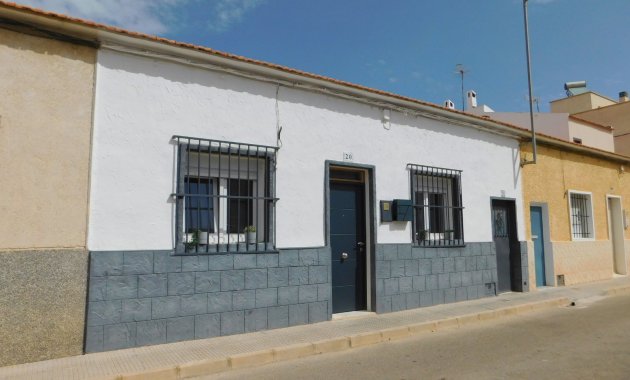 Townhouse - Resale - San Miguel de Salinas -
                San Miguel de Salinas