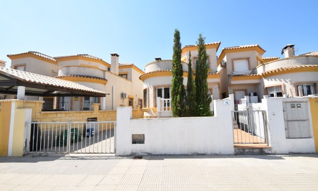 Villa - Endursala - Los Montesinos - La Herrada