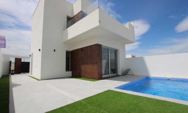 Villa - New Build - San Fulgencio -
                Pueblo