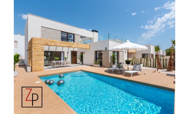 Villa - Obra nueva -
            Ciudad Quesada - 1122