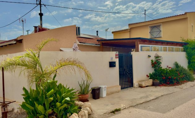 Villa - Resale - Dolores -
                Dolores