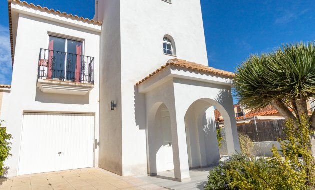 Villa - Resale - Los Balcones -
                Los Balcones