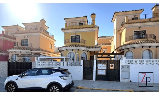 Villa - Resale - Los Montesinos -
                La Herrada