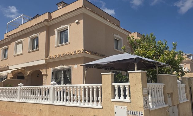 Villa - Resale - Orihuela Costa -
                Los Dolses